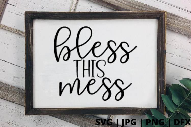 Free welcome to our home SVG will fit in with any home decor. DIY home decor projects are so much fun and so easy to do. #svg #homesvg #freesvg #cricut #silhouette #crafting