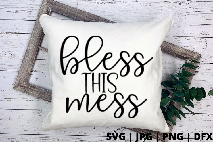 Free welcome to our home SVG will fit in with any home decor. DIY home decor projects are so much fun and so easy to do. #svg #homesvg #freesvg #cricut #silhouette #crafting